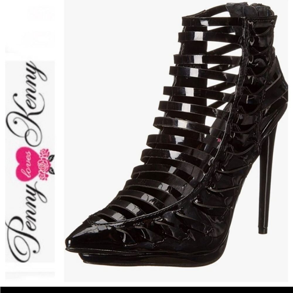 PENNY LOVES KENNY patent leather strappy ankle boot 5 1/2